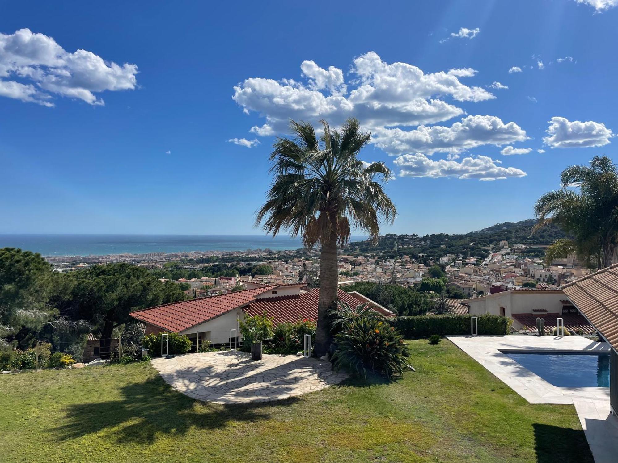 Palm Maresme - Suite With Bathroom And Terrasse With Ocean Views In A Private Villa Vilassar De Dalt Exterior photo
